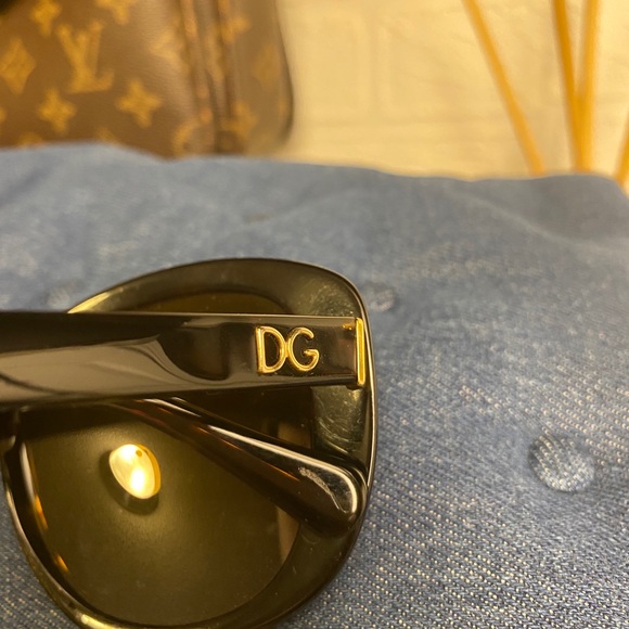 Dolce and Gabbana Sunglasses - Picture 8 of 11